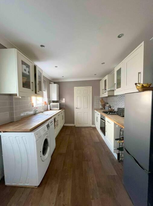 Cosy Flat In Burgess Hill, Sussex Διαμέρισμα Εξωτερικό φωτογραφία